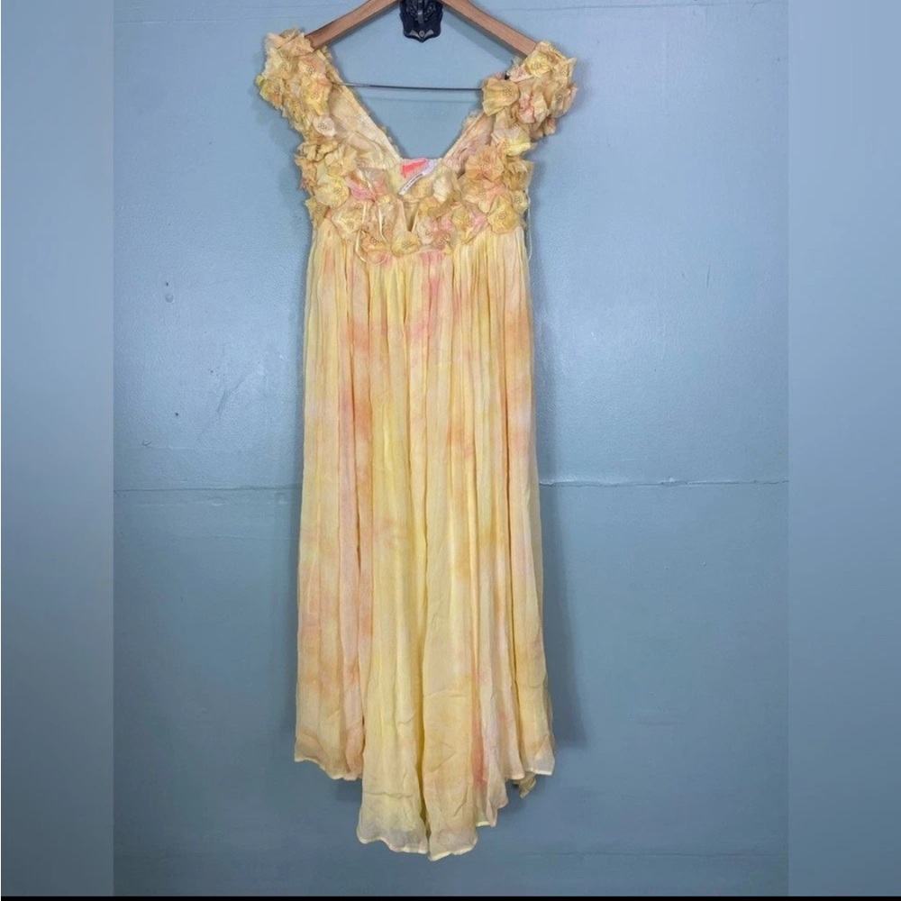 Free‎ People Mango Mambo Maxi Dress Floral Applique 3D Yellow Medium FLAWED - Picture 2 of 11
